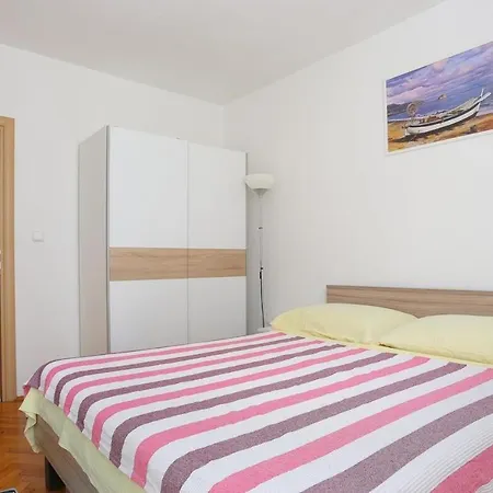 Katja Apartment-trogir *